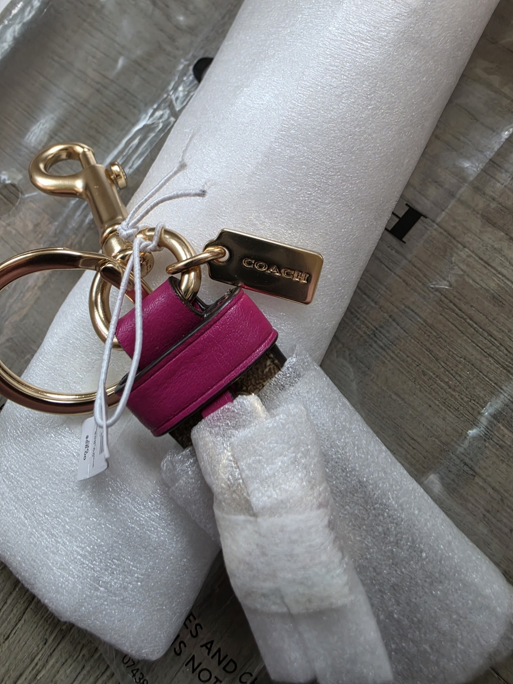 Coach Signature Tan & Pink Leather Heart Charm Key Ring - Picture 5 of 7